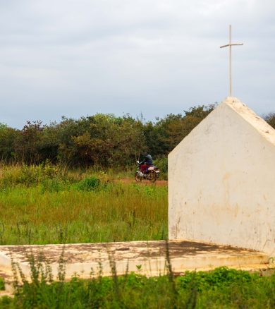 The monument at Wii Gweng
